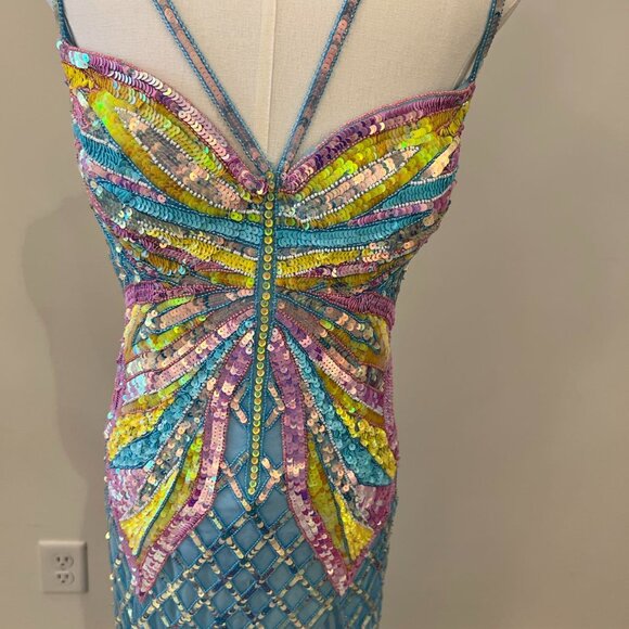 Aleta Form Fitting Gown size 00 - Picture 7 of 7